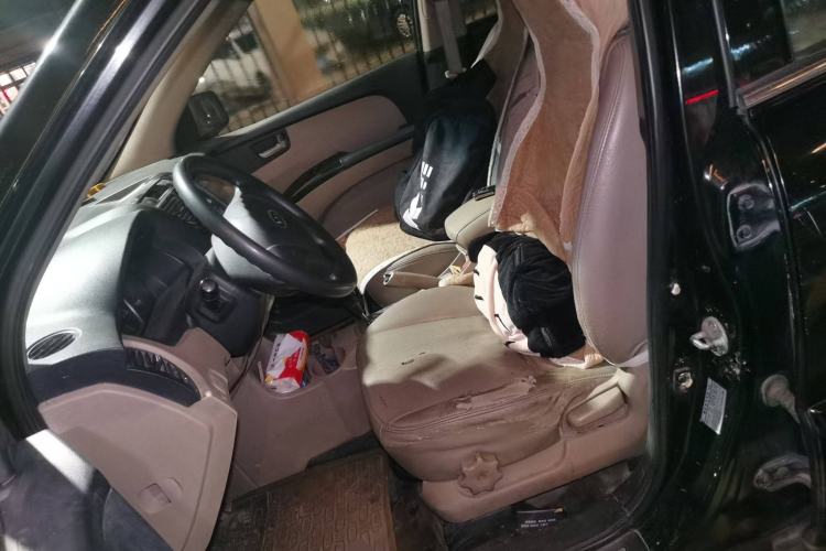 Used Kia Sportage 2011 2.0L Automatic Two-Wheel Drive GL Left Front Seat