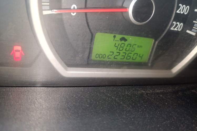 Used Kia Sportage 2011 2.0L Manual Two-Wheel-Drive GLS Odometer Close Up
