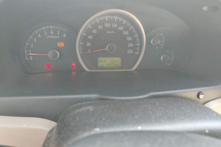 Used Kia Sportage 2011 2.0L Manual Two-Wheel Drive GL Trim Odometer Close Up