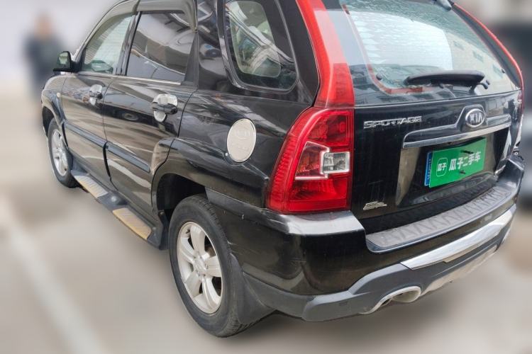 Used Kia Sportage 2011 2.0L Manual Two-Wheel Drive GL Trim Rear Left 45 Deg