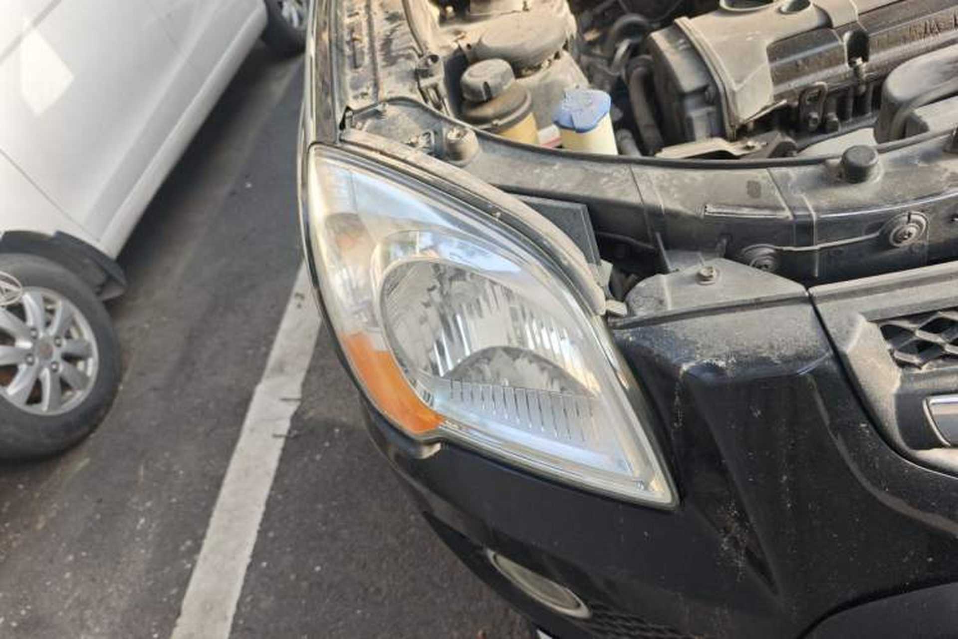 Used Kia Sportage 2011 2.0L Automatic Two-Wheel Drive GL Right Front Headlight