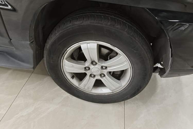 Used Kia Sportage 2011 2.0L Automatic Two-Wheel Drive GL Right Front Wheel Hub