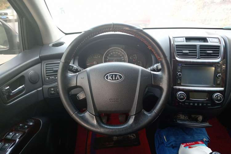 Used Kia Sportage 2011 2.0L Manual Two-Wheel-Drive GLS Steering Wheel