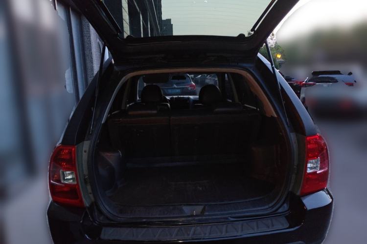 Used Kia Sportage 2011 2.0L Automatic Two-Wheel Drive GLS Trunk