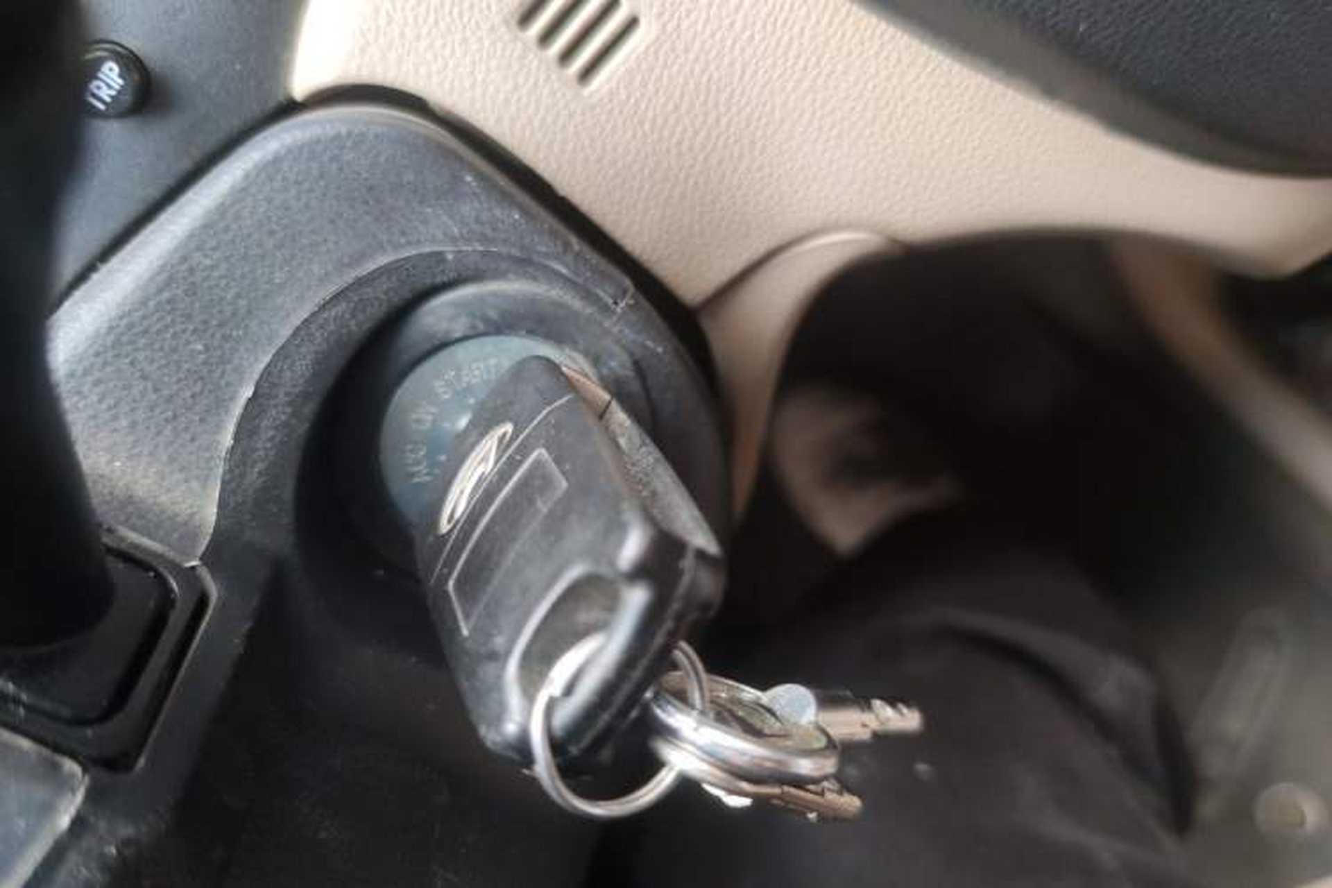 Used Kia Sportage 2011 2.0L Automatic Two-Wheel Drive GL Vehicle Key