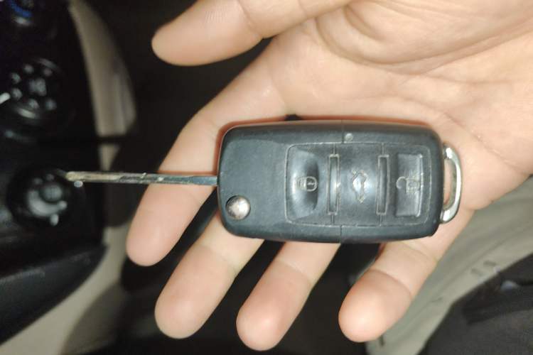 Used Kia Sportage 2011 2.0L Automatic Two-Wheel Drive GL Vehicle Key