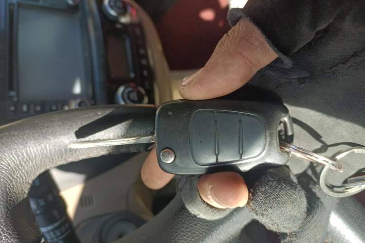 Used Kia Sportage 2011 2.0L Manual 4x4 GLS Trim Vehicle Key