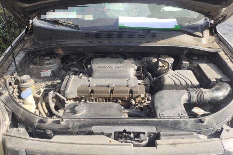 Used Kia Sportage 2011 2.0L Automatic Two-Wheel Drive GLS Engine Bay