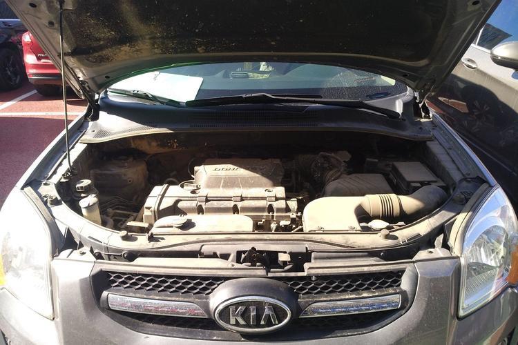 Used Kia Sportage 2011 2.0L Automatic Two-Wheel Drive GLS Engine Bay