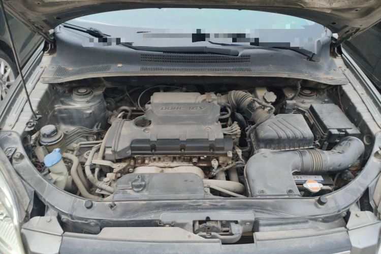 Used Kia Sportage 2011 2.0L Automatic Two-Wheel Drive GLS Engine Bay