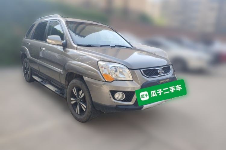Used Kia Sportage 2011 2.0L Automatic Two-Wheel Drive GLS Front Right 45 Deg