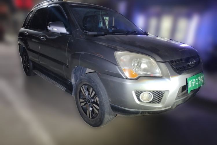 Used Kia Sportage 2011 2.0L Automatic Two-Wheel Drive GLS Front Right 45 Deg