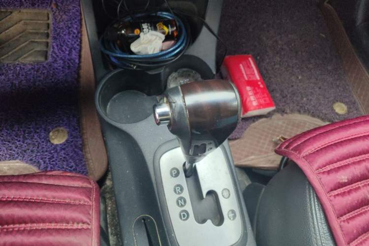 Used Kia Sportage 2011 2.0L Automatic Two-Wheel Drive GLS Gear Lever