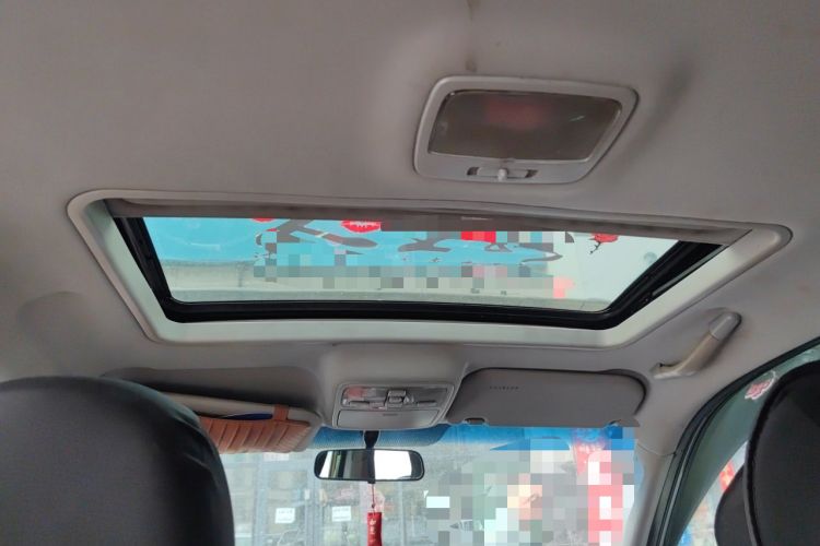 Used Kia Sportage 2011 2.0L Manual Two-Wheel-Drive GLS Headliner
