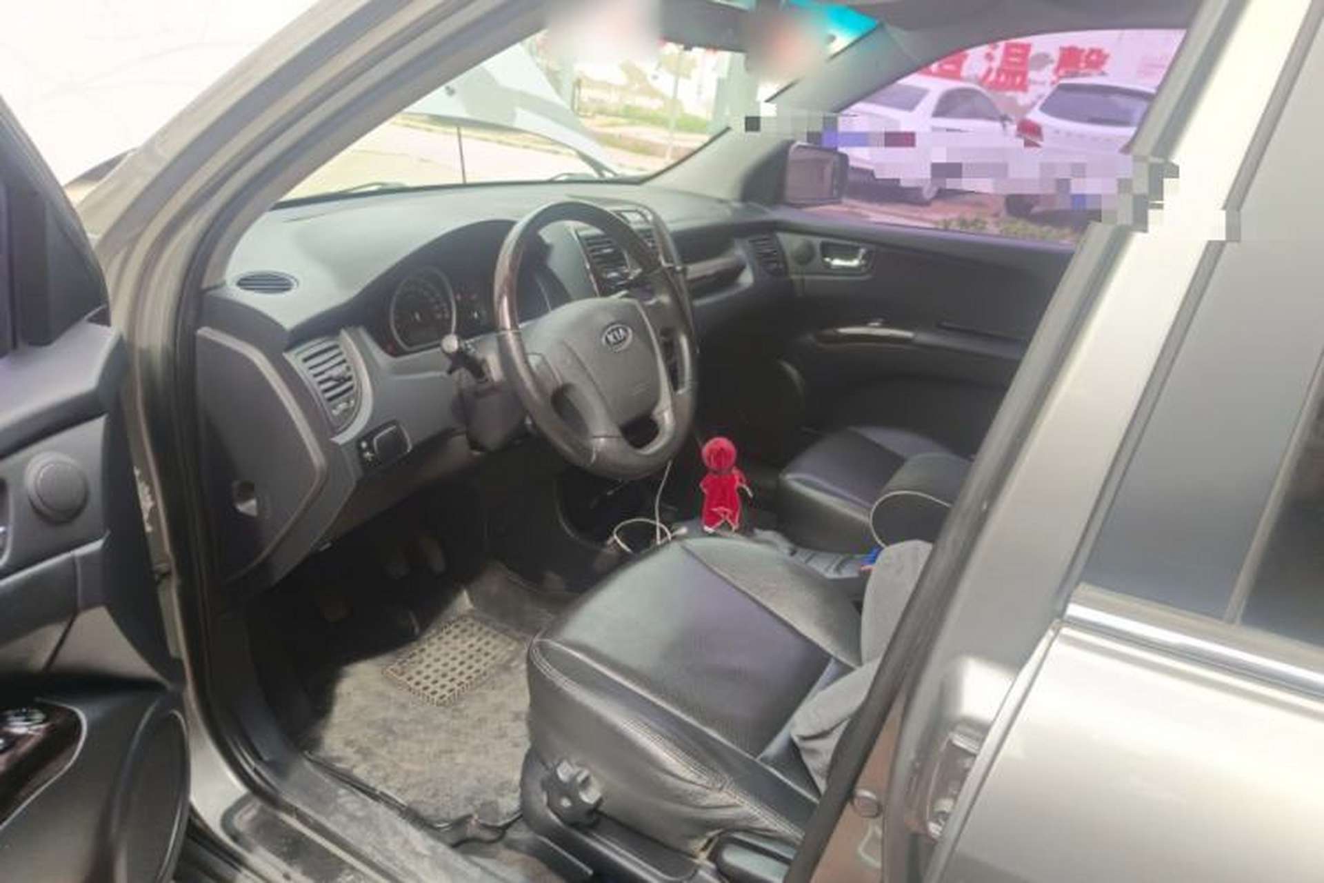 Used Kia Sportage 2011 2.0L Manual Two-Wheel Drive GL Trim Left Front Seat