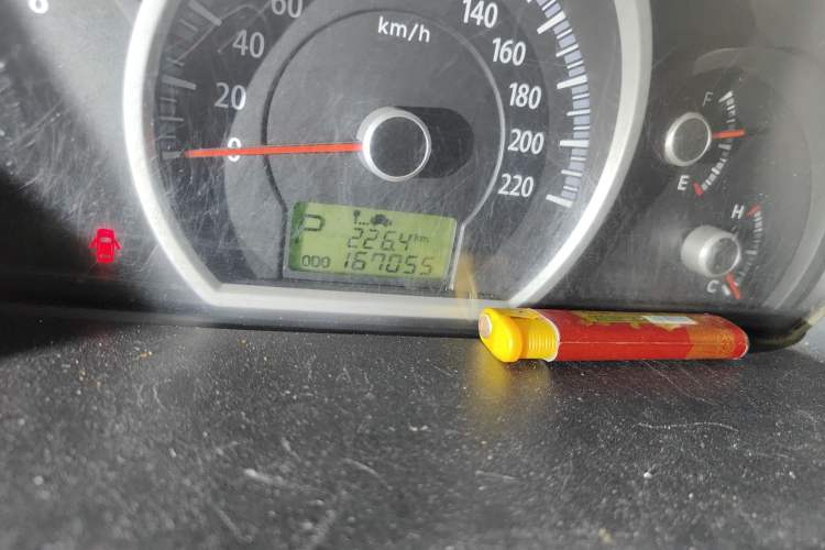 Used Kia Sportage 2011 2.0L Automatic Two-Wheel Drive GLS Odometer Close Up