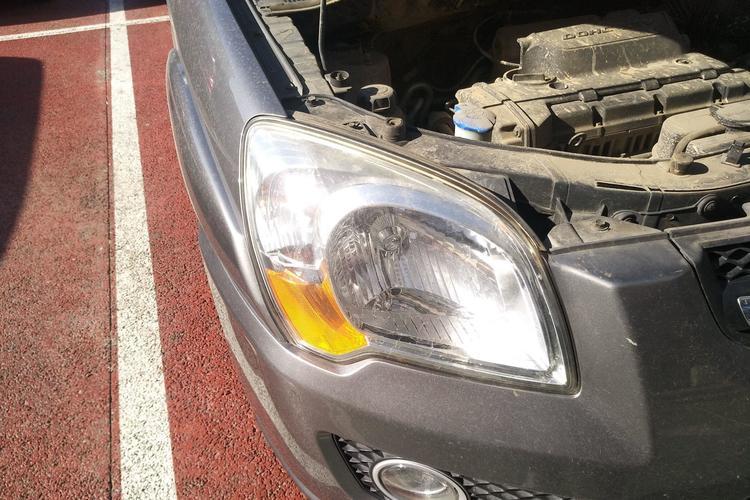 Used Kia Sportage 2011 2.0L Automatic Two-Wheel Drive GLS Right Front Headlight