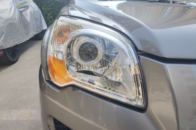 Used Kia Sportage 2011 2.0L Automatic Two-Wheel Drive GLS Right Front Headlight