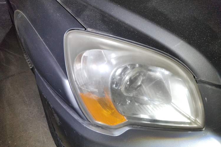 Used Kia Sportage 2011 2.0L Automatic Two-Wheel Drive GLS Right Front Headlight