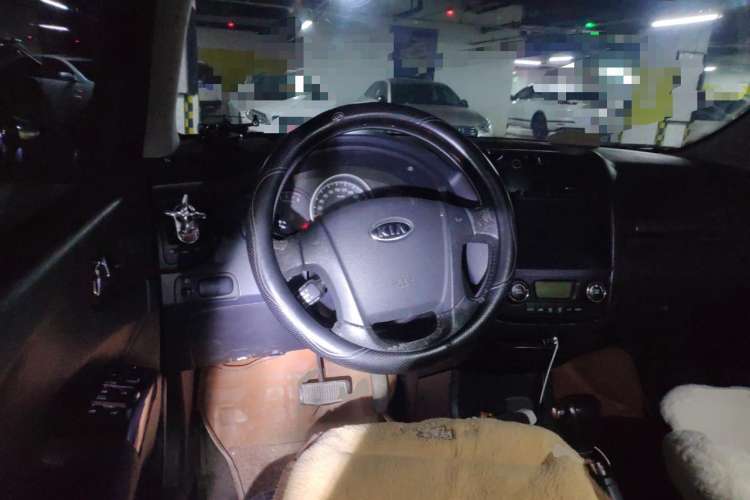 Used Kia Sportage 2011 2.0L Automatic Two-Wheel Drive GLS Steering Wheel