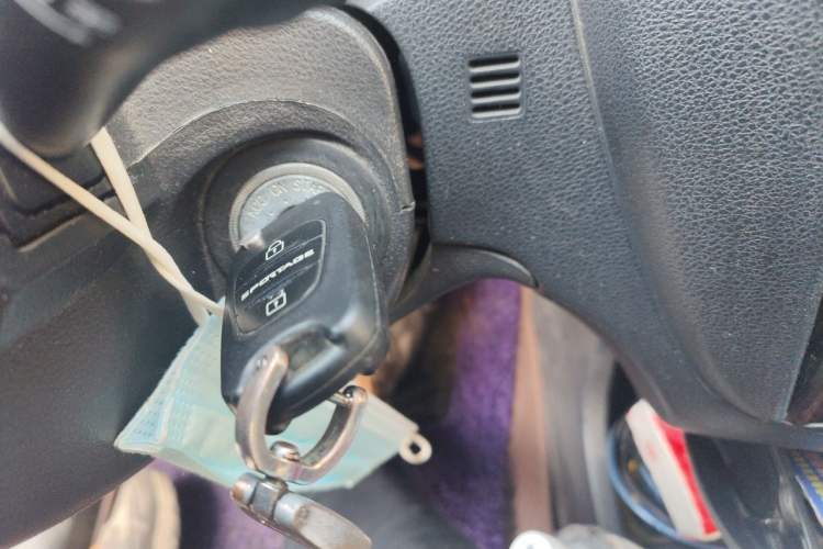 Used Kia Sportage 2011 2.0L Automatic Two-Wheel Drive GLS Vehicle Key