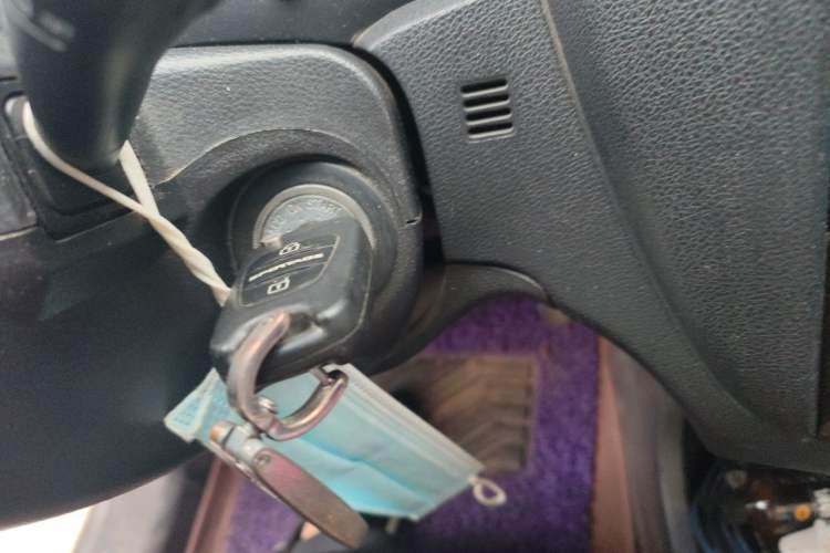 Used Kia Sportage 2011 2.0L Automatic Two-Wheel Drive GLS Vehicle Key