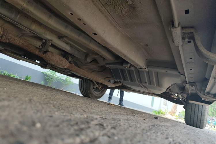 Used Kia Sportage 2011 2.0L Manual Two-Wheel-Drive GLS Chassis Front Left