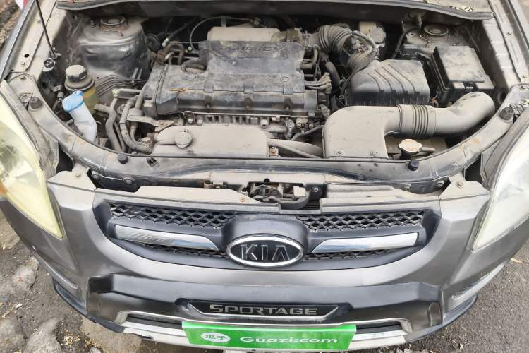 Used Kia Sportage 2011 2.0L Automatic Two-Wheel Drive GLS Engine Bay