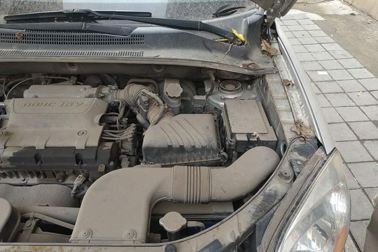 Used Kia Sportage 2011 2.0L Automatic Two-Wheel Drive GLS Engine Bay Left