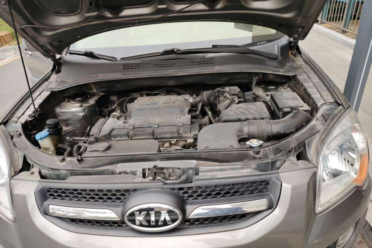 Used Kia Sportage 2011 2.0L Automatic Two-Wheel Drive GL Engine Bay