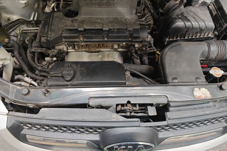 Used Kia Sportage 2011 2.0L Automatic Two-Wheel Drive GLS Engine Bay