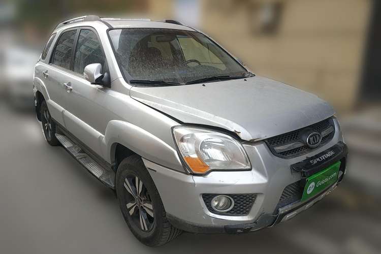 Used Kia Sportage 2011 2.0L Automatic Two-Wheel Drive GLS Front Right 45 Deg