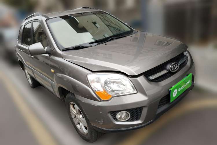 Used Kia Sportage 2011 2.0L Automatic Two-Wheel Drive GL Front Right 45 Deg
