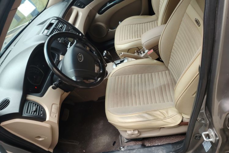 Used Kia Sportage 2011 2.0L Automatic Two-Wheel Drive GL Left Front Seat