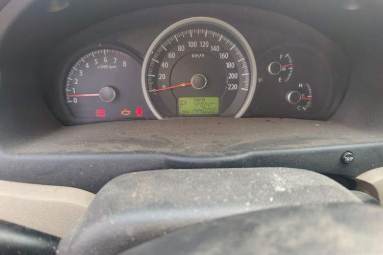 Used Kia Sportage 2011 2.0L Automatic Two-Wheel Drive GL Odometer Close Up