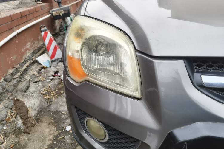 Used Kia Sportage 2011 2.0L Automatic Two-Wheel Drive GLS Right Front Headlight
