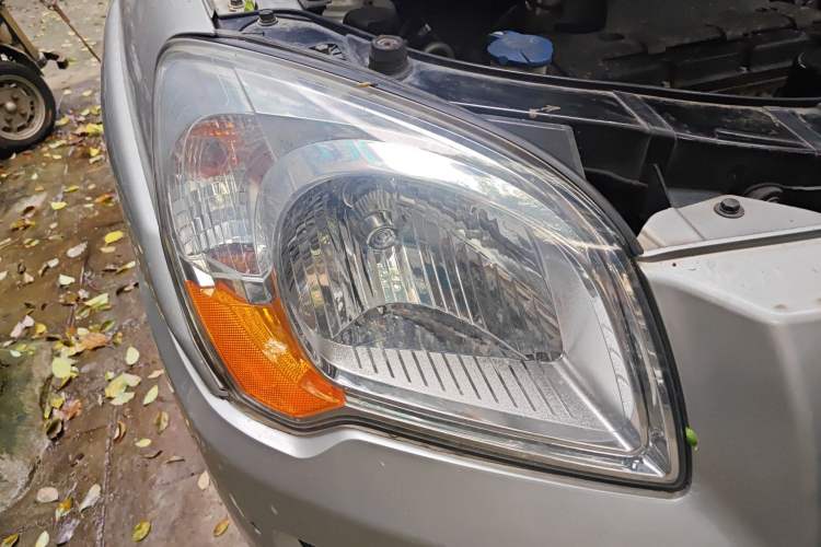 Used Kia Sportage 2011 2.0L Automatic Two-Wheel Drive GLS Right Front Headlight