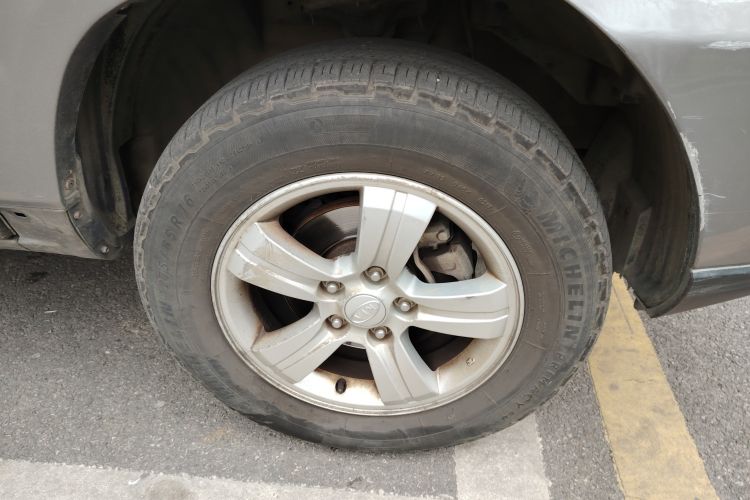 Used Kia Sportage 2011 2.0L Automatic Two-Wheel Drive GL Right Front Wheel Hub