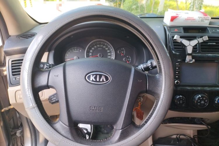 Used Kia Sportage 2011 2.0L Manual Two-Wheel Drive GL Trim Steering Wheel