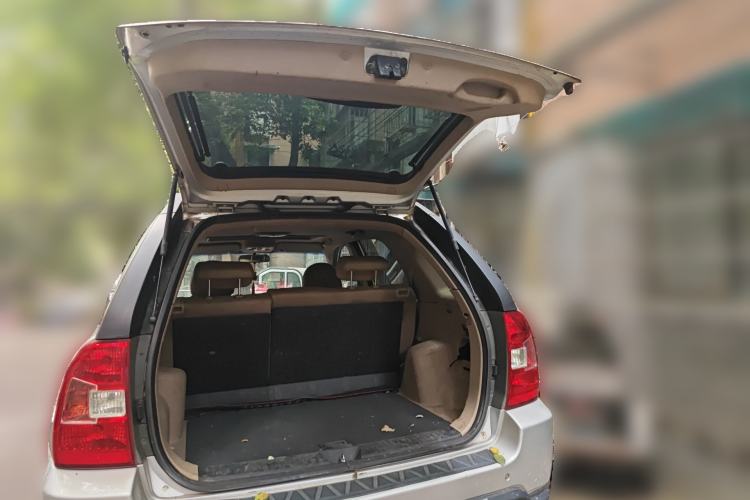 Used Kia Sportage 2011 2.0L Automatic Two-Wheel Drive GLS Trunk