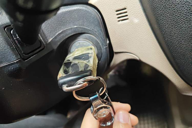 Used Kia Sportage 2011 2.0L Automatic Two-Wheel Drive GLS Vehicle Key
