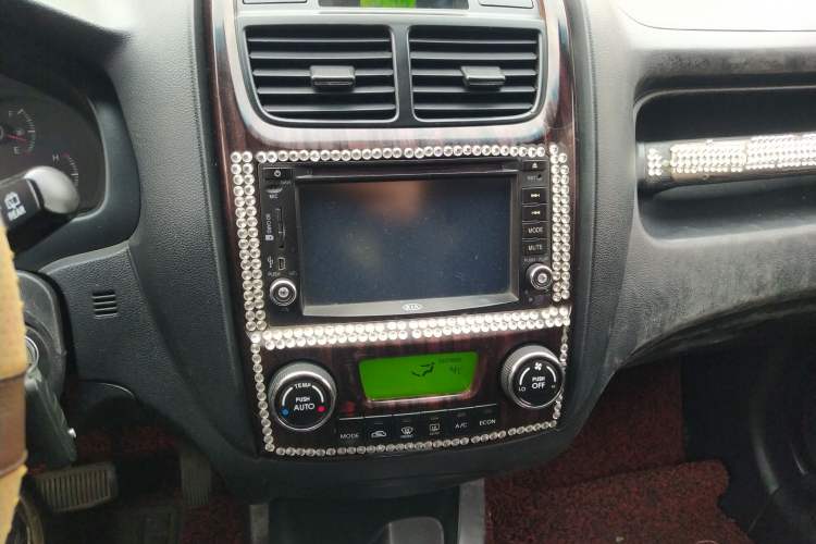 Used Kia Sportage 2011 2.0L Automatic Two-Wheel Drive GLS Audio And AC Panel