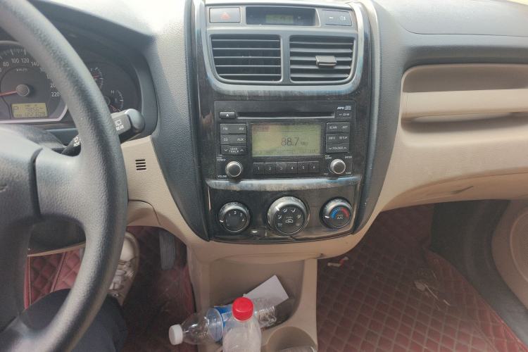Used Kia Sportage 2011 2.0L Automatic Two-Wheel Drive GL Audio And AC Panel