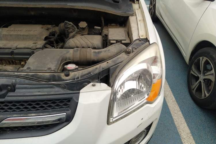 Used Kia Sportage 2011 2.0L Automatic Two-Wheel Drive GLS Engine Bay Left
