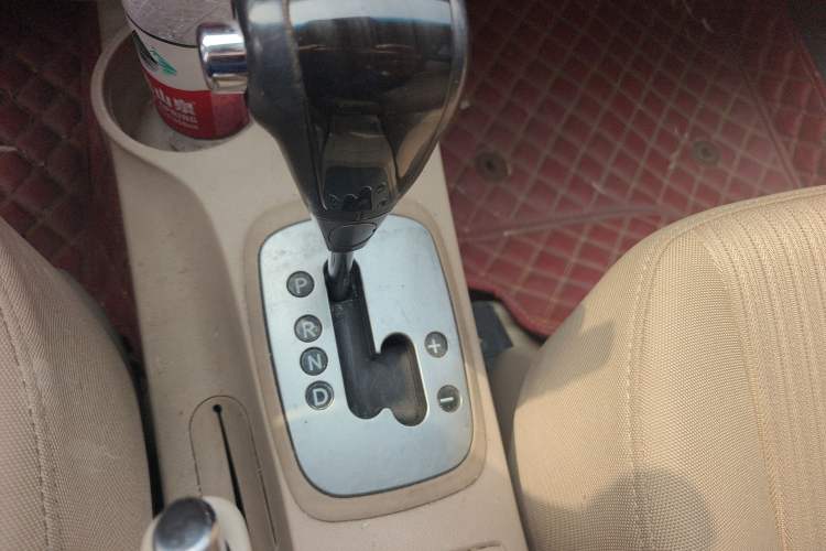 Used Kia Sportage 2011 2.0L Automatic Two-Wheel Drive GL Gear Lever