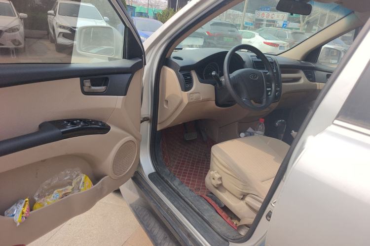 Used Kia Sportage 2011 2.0L Automatic Two-Wheel Drive GL Interior 3