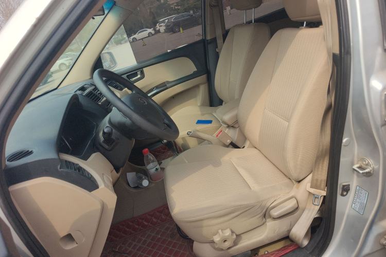 Used Kia Sportage 2011 2.0L Automatic Two-Wheel Drive GL Left Front Seat