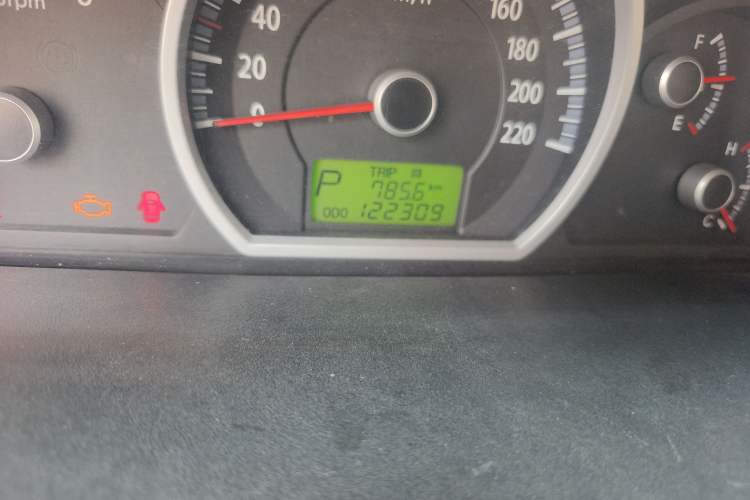Used Kia Sportage 2011 2.0L Automatic Two-Wheel Drive GL Odometer Close Up