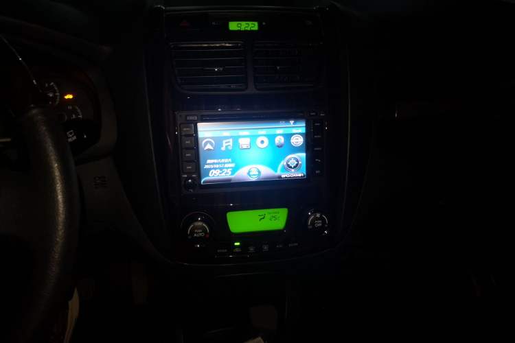 Used Kia Sportage 2012 2.0L Automatic Two-Wheel Drive GLS Audio And AC Panel