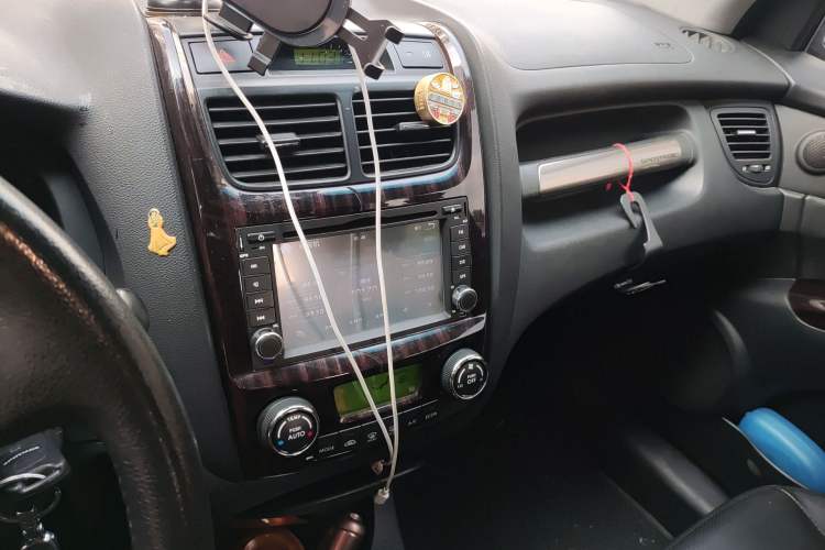 Used Kia Sportage 2012 2.0L Automatic Two-Wheel Drive GLS Audio And AC Panel